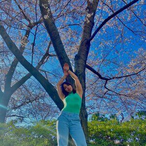 Women’s casual green top